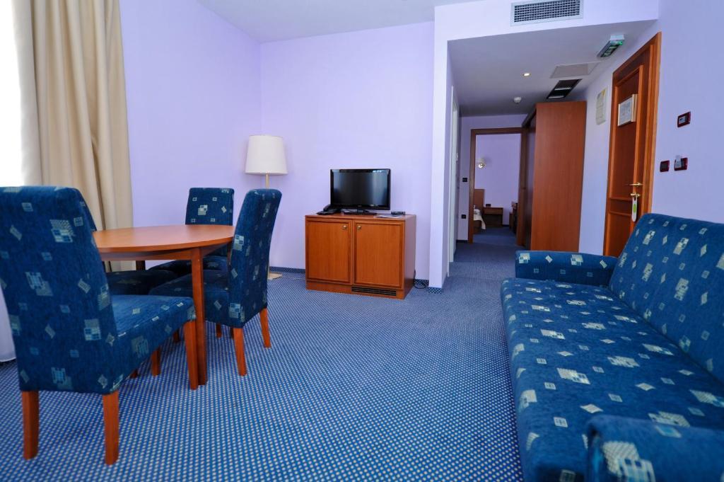 Kastel Hotel