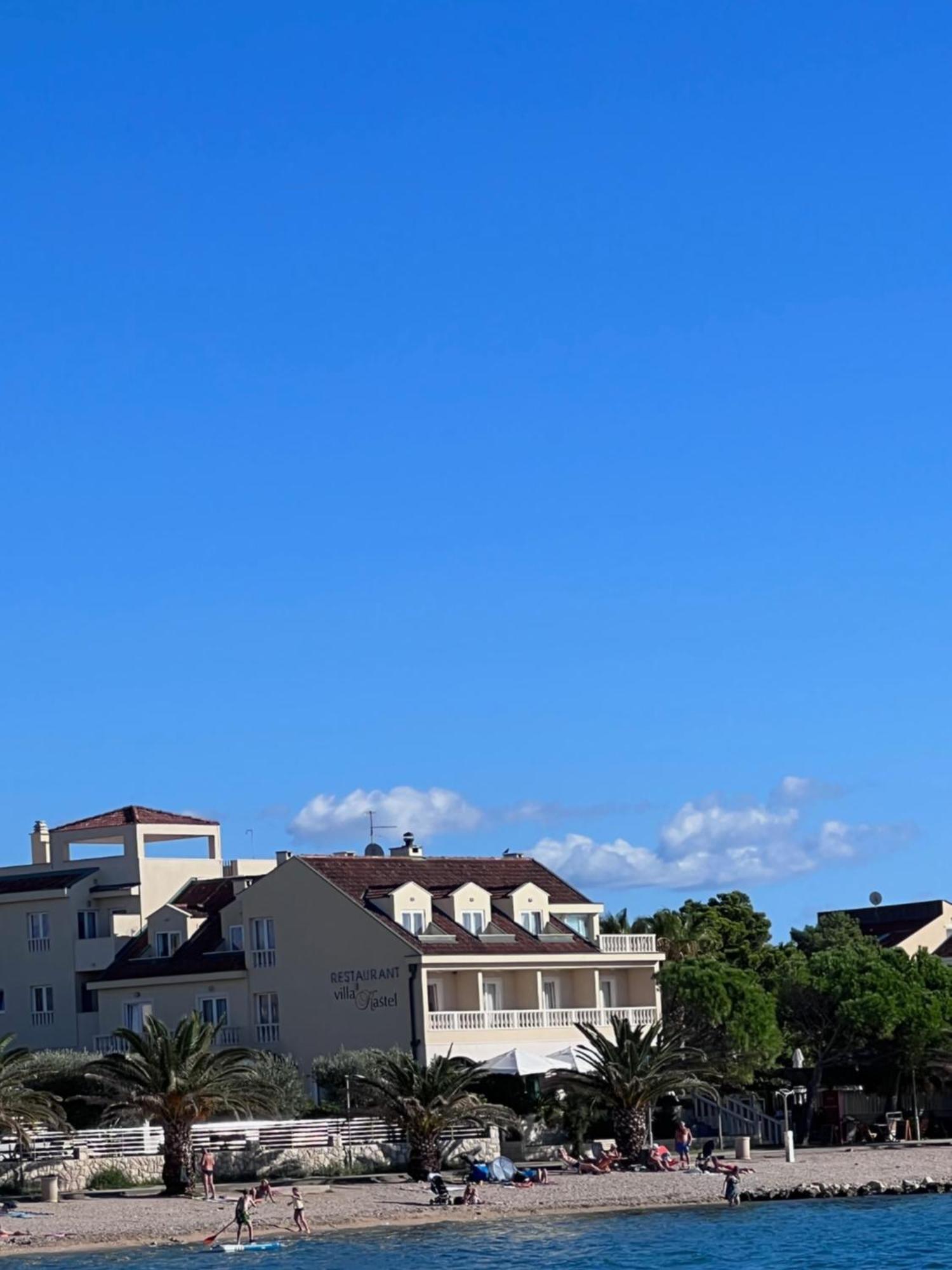 Kastel 4*