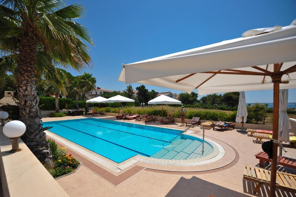 Kastel Hotel 4*